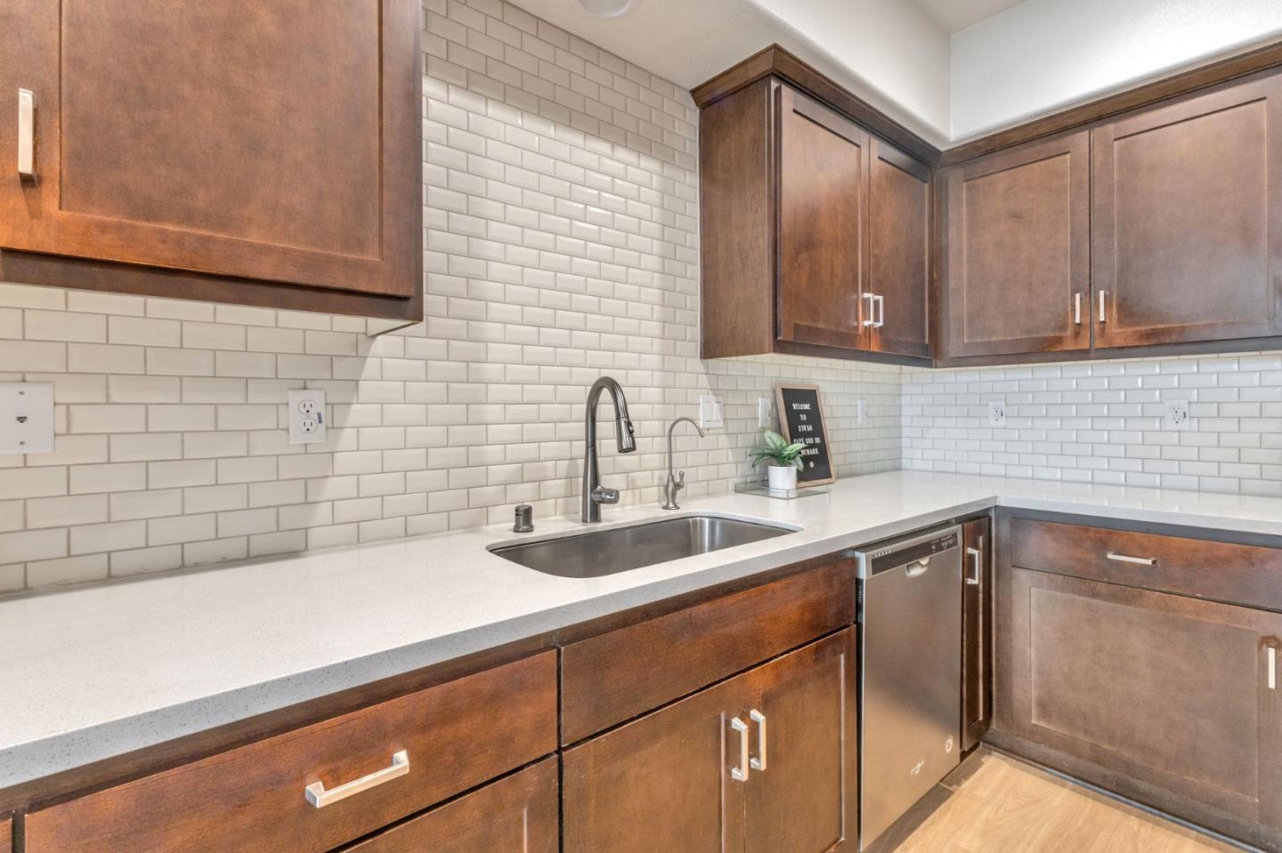 Detail Gallery Image 16 of 61 For 37634 Cape Cod Rd, Newark,  CA 94560 - 4 Beds | 3/1 Baths
