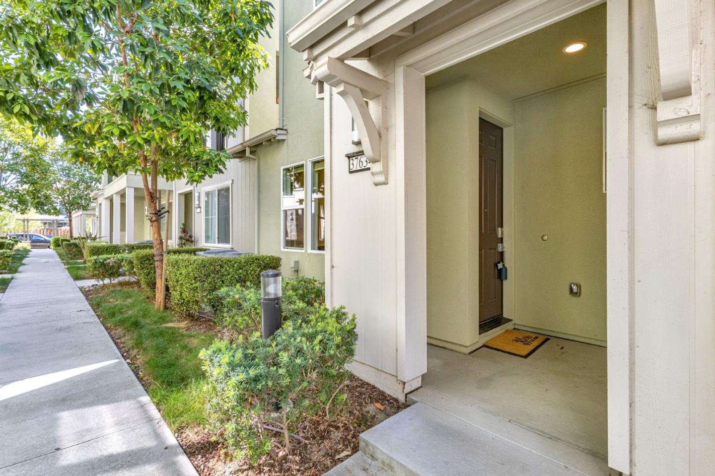 Detail Gallery Image 3 of 61 For 37634 Cape Cod Rd, Newark,  CA 94560 - 4 Beds | 3/1 Baths