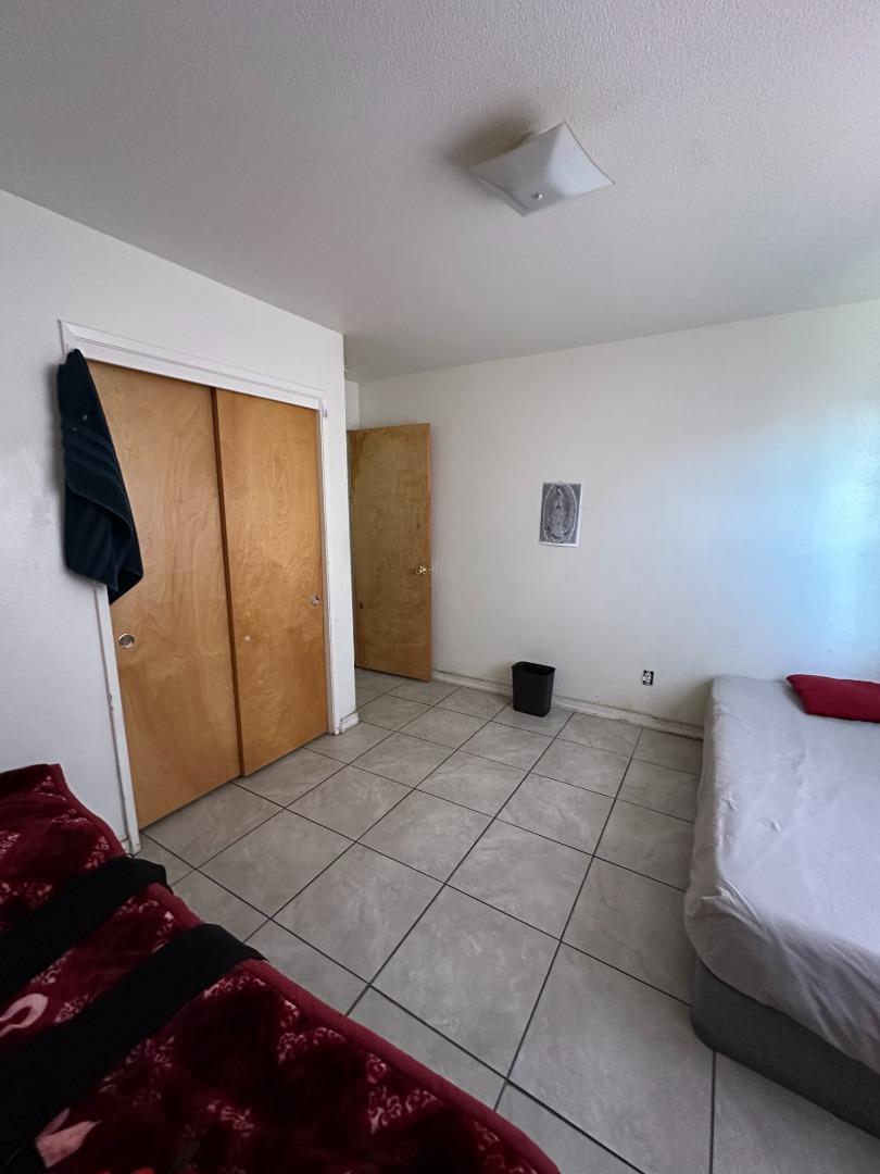 Detail Gallery Image 4 of 9 For 125 N Martin St, Porterville,  CA 93257 - 3 Beds | 2 Baths