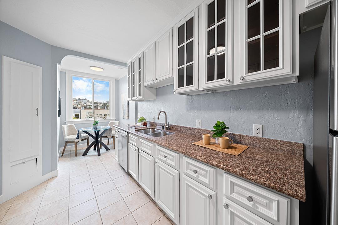 Detail Gallery Image 13 of 36 For 454 Ellington Ave, San Francisco,  CA 94112 - 2 Beds | 1/2 Baths