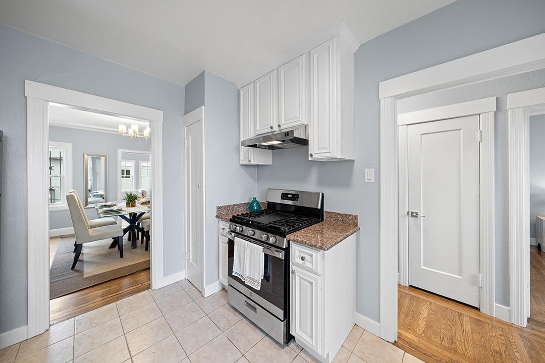 Detail Gallery Image 14 of 36 For 454 Ellington Ave, San Francisco,  CA 94112 - 2 Beds | 1/2 Baths