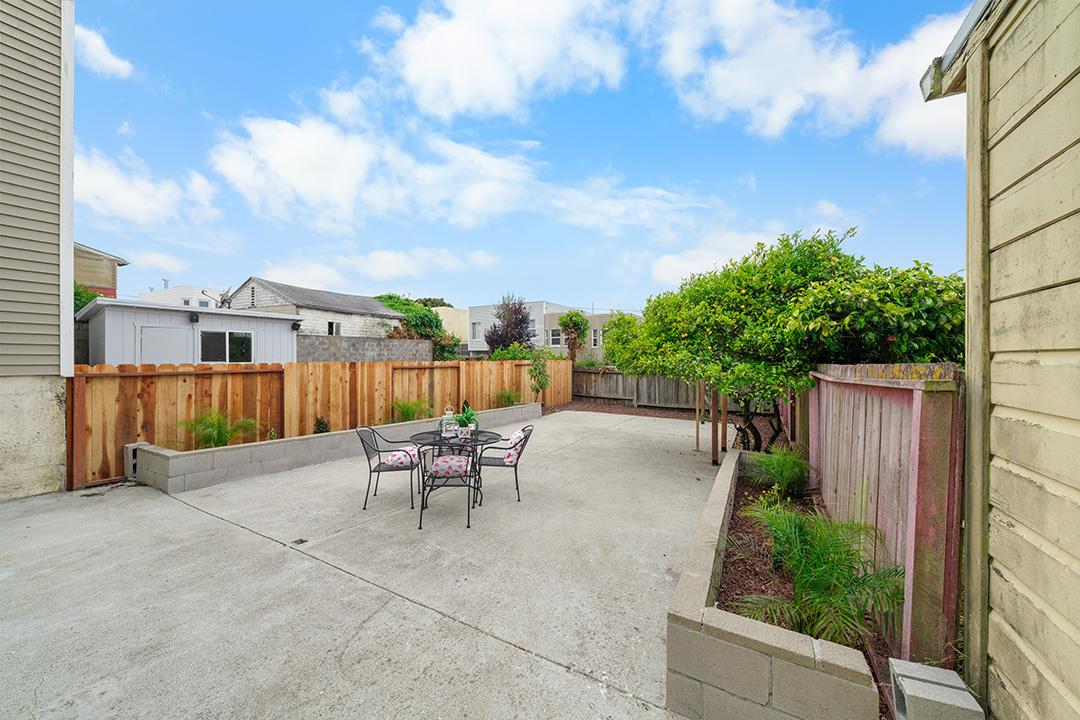 Detail Gallery Image 28 of 36 For 454 Ellington Ave, San Francisco,  CA 94112 - 2 Beds | 1/2 Baths
