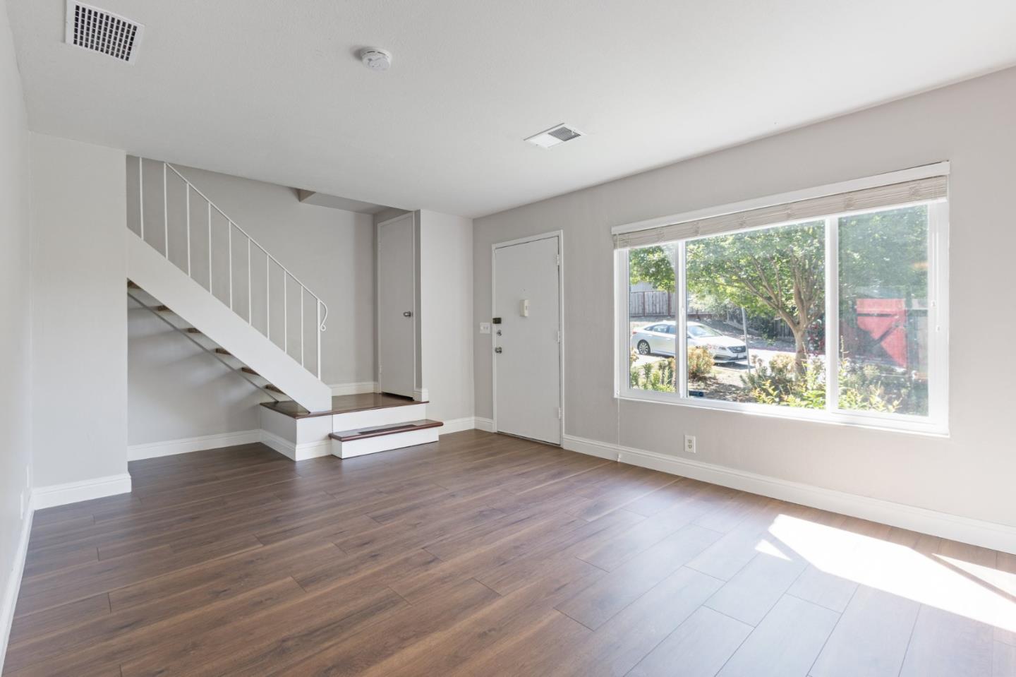 Detail Gallery Image 16 of 41 For 1810 Queen Victoria Way, San Jose,  CA 95132 - 2 Beds | 1/1 Baths