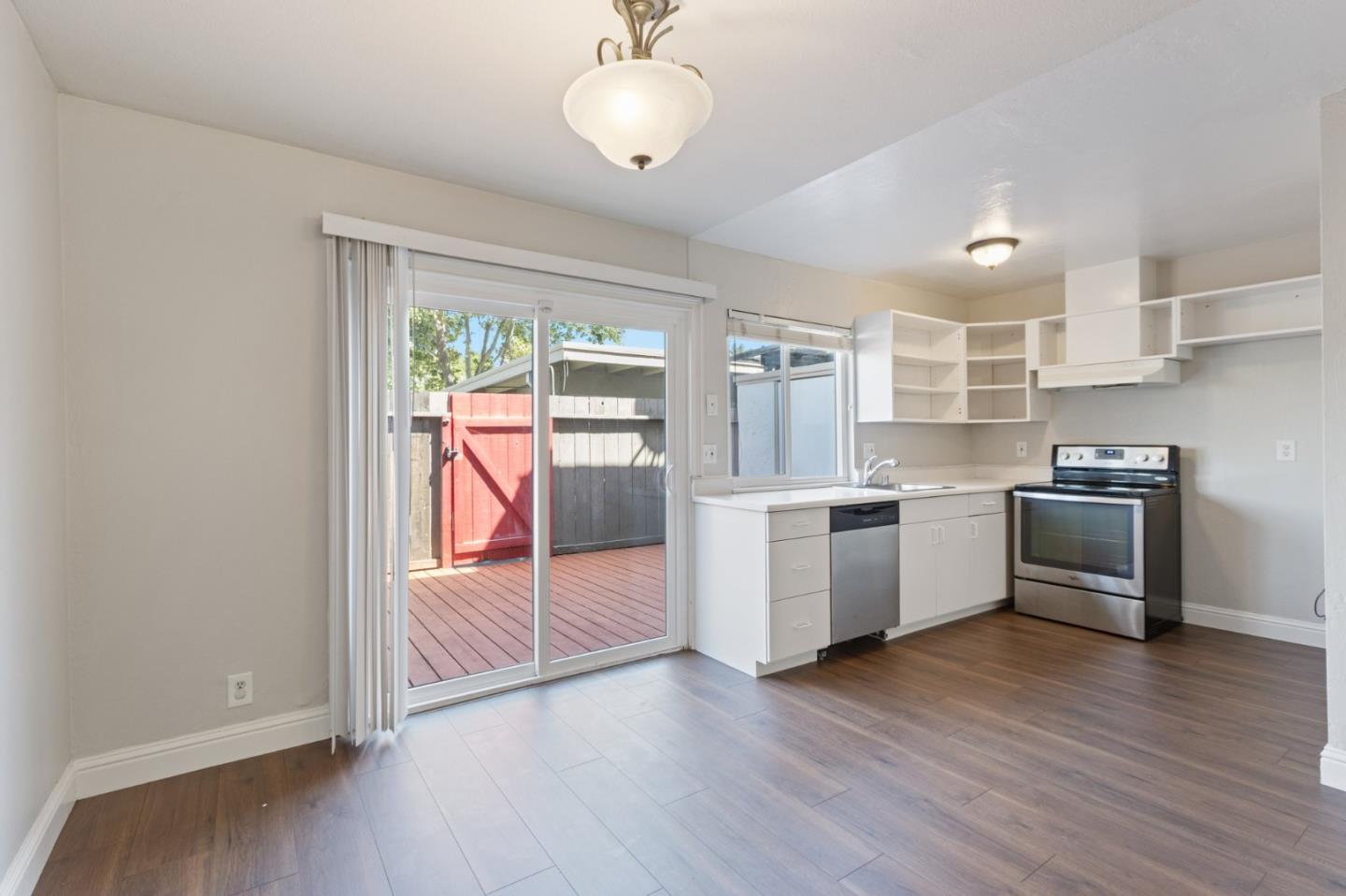 Detail Gallery Image 20 of 41 For 1810 Queen Victoria Way, San Jose,  CA 95132 - 2 Beds | 1/1 Baths