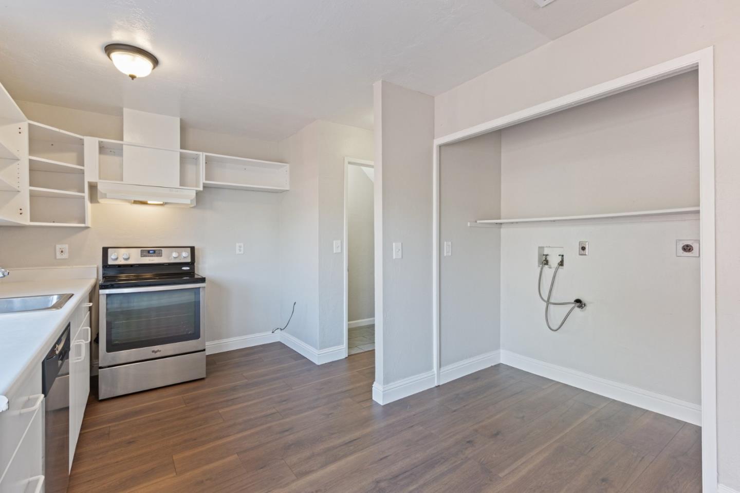 Detail Gallery Image 21 of 41 For 1810 Queen Victoria Way, San Jose,  CA 95132 - 2 Beds | 1/1 Baths
