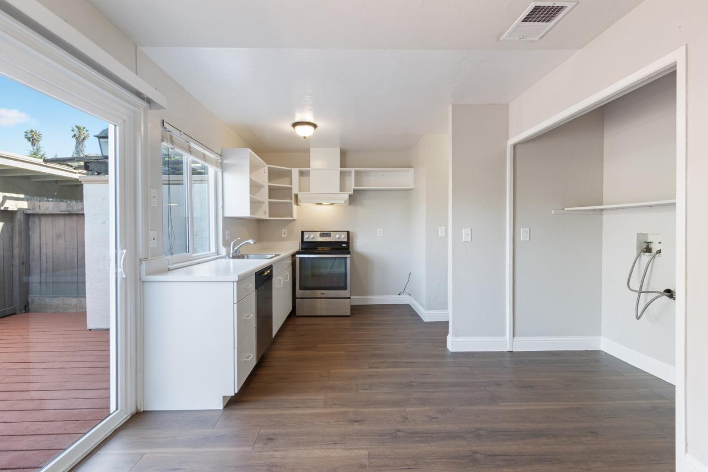 Detail Gallery Image 23 of 41 For 1810 Queen Victoria Way, San Jose,  CA 95132 - 2 Beds | 1/1 Baths