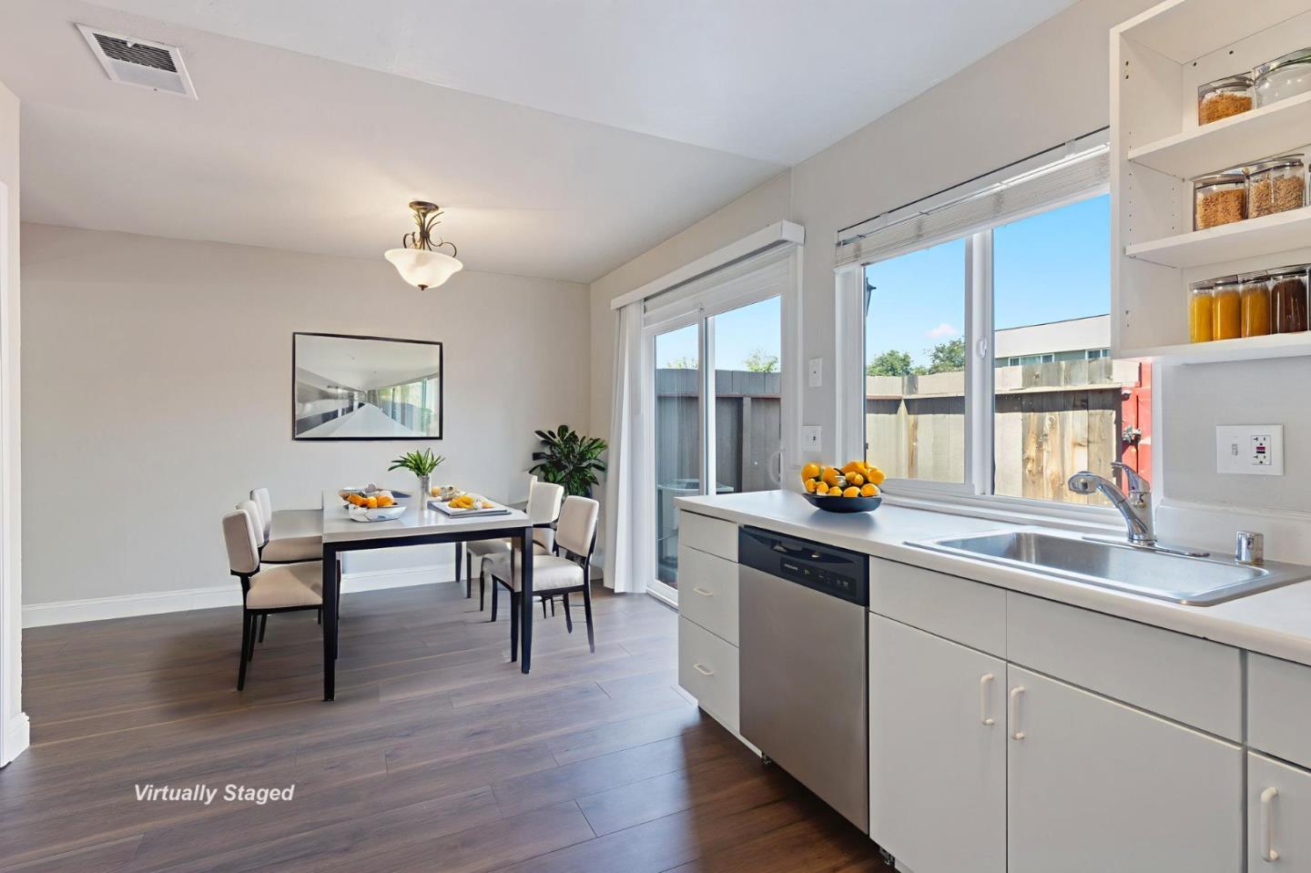 Detail Gallery Image 9 of 41 For 1810 Queen Victoria Way, San Jose,  CA 95132 - 2 Beds | 1/1 Baths