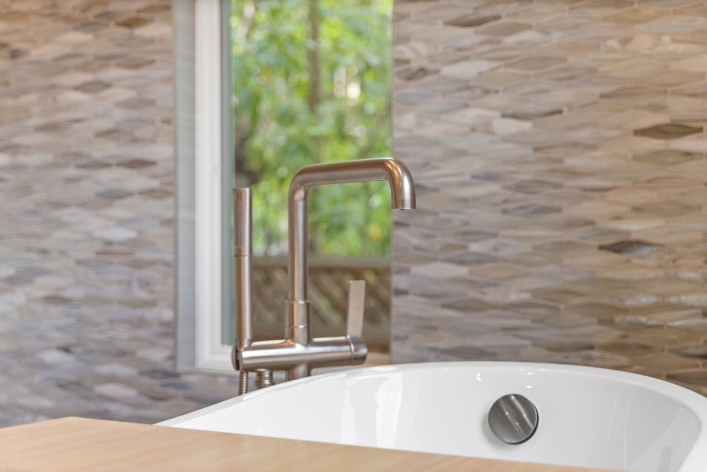 Detail Gallery Image 25 of 55 For 3920 Lakemead Way, Redwood City,  CA 94062 - 5 Beds | 4/1 Baths