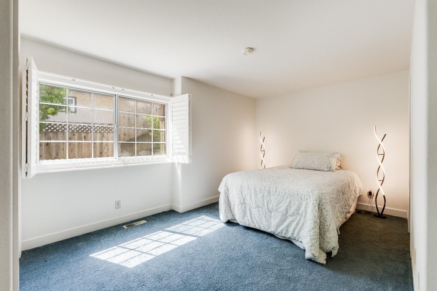 Detail Gallery Image 29 of 55 For 3920 Lakemead Way, Redwood City,  CA 94062 - 5 Beds | 4/1 Baths