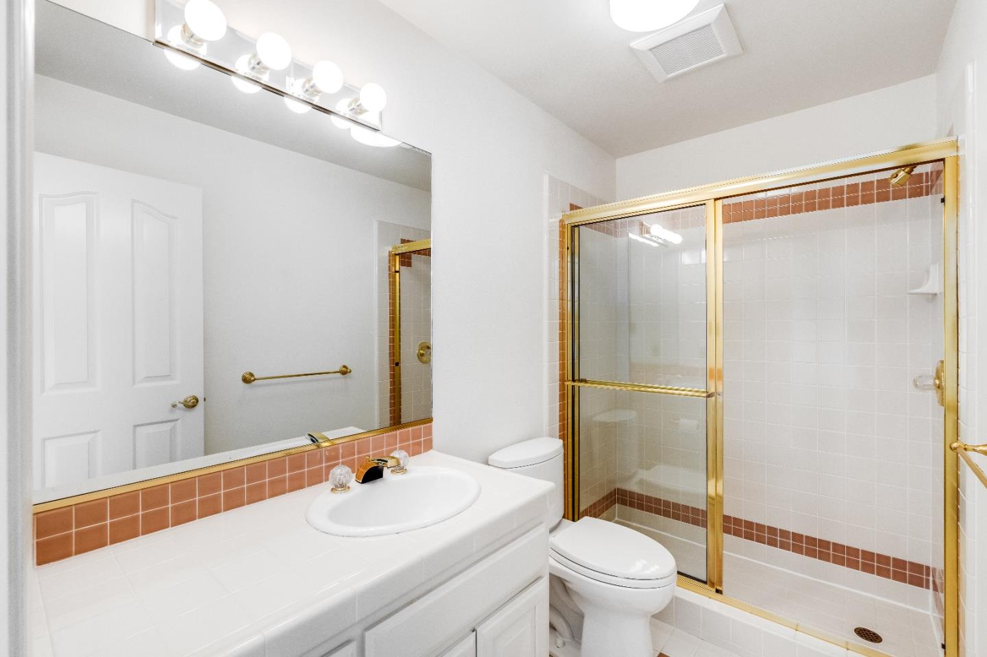 Detail Gallery Image 32 of 55 For 3920 Lakemead Way, Redwood City,  CA 94062 - 5 Beds | 4/1 Baths