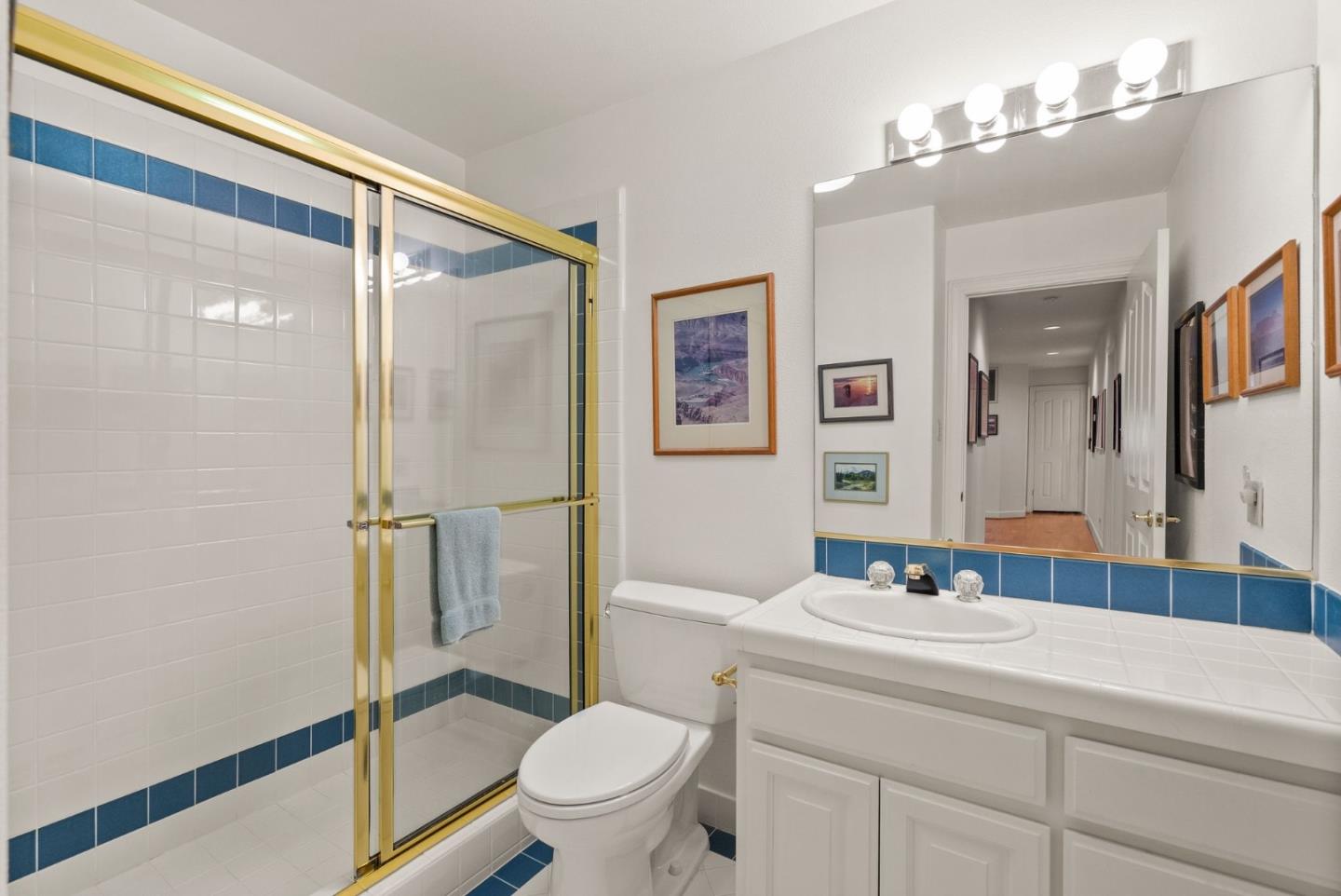 Detail Gallery Image 38 of 55 For 3920 Lakemead Way, Redwood City,  CA 94062 - 5 Beds | 4/1 Baths