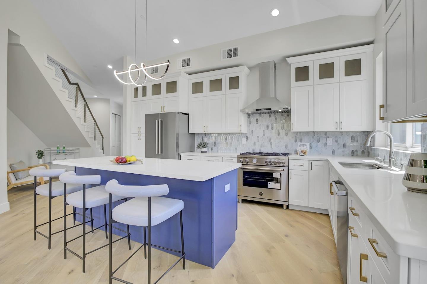 Detail Gallery Image 15 of 52 For 3805 Bobwhite Ter, Fremont,  CA 94555 - 4 Beds | 3 Baths