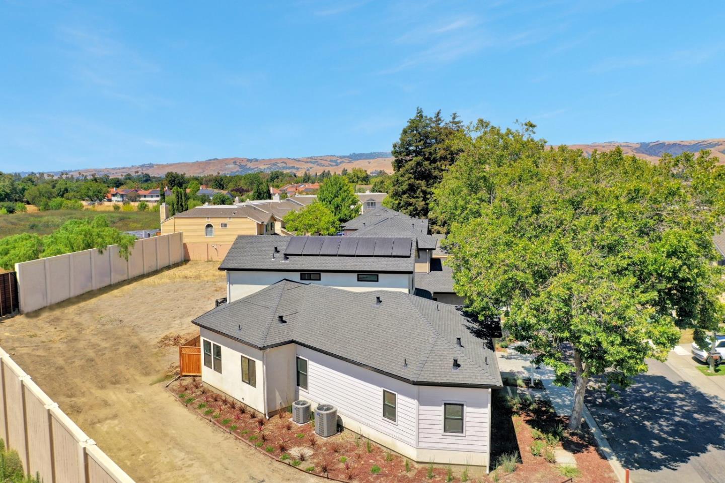 Detail Gallery Image 47 of 52 For 3805 Bobwhite Ter, Fremont,  CA 94555 - 4 Beds | 3 Baths