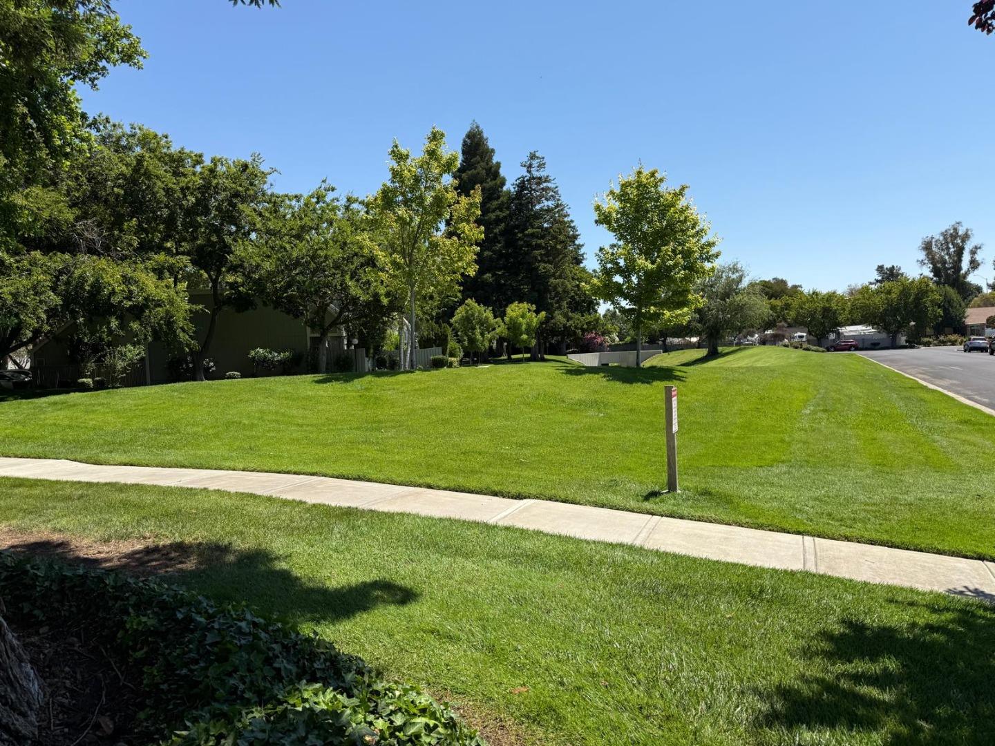 Detail Gallery Image 19 of 19 For 7405 Maywood Dr, Pleasanton,  CA 94588 - 3 Beds | 2 Baths
