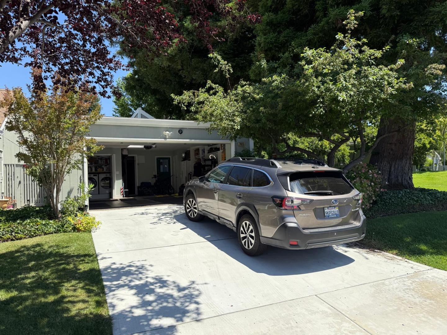 Detail Gallery Image 2 of 19 For 7405 Maywood Dr, Pleasanton,  CA 94588 - 3 Beds | 2 Baths