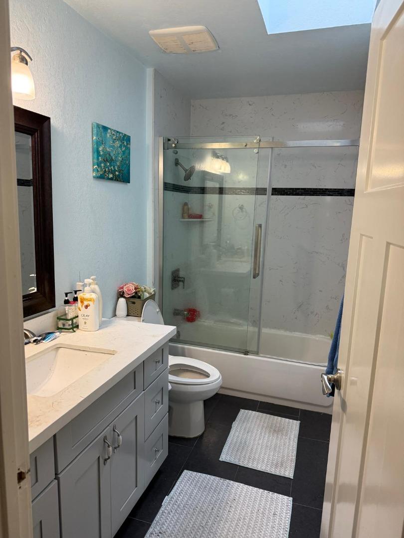 Detail Gallery Image 7 of 19 For 7405 Maywood Dr, Pleasanton,  CA 94588 - 3 Beds | 2 Baths