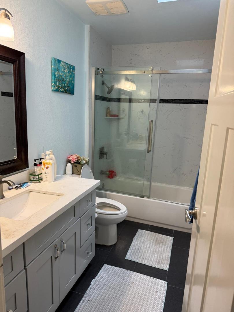 Detail Gallery Image 8 of 19 For 7405 Maywood Dr, Pleasanton,  CA 94588 - 3 Beds | 2 Baths