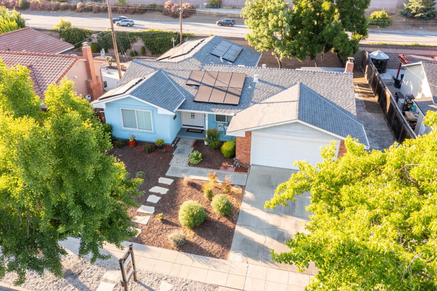 Detail Gallery Image 4 of 25 For 1599 Rebel Way, San Jose,  CA 95118 - 4 Beds | 2 Baths