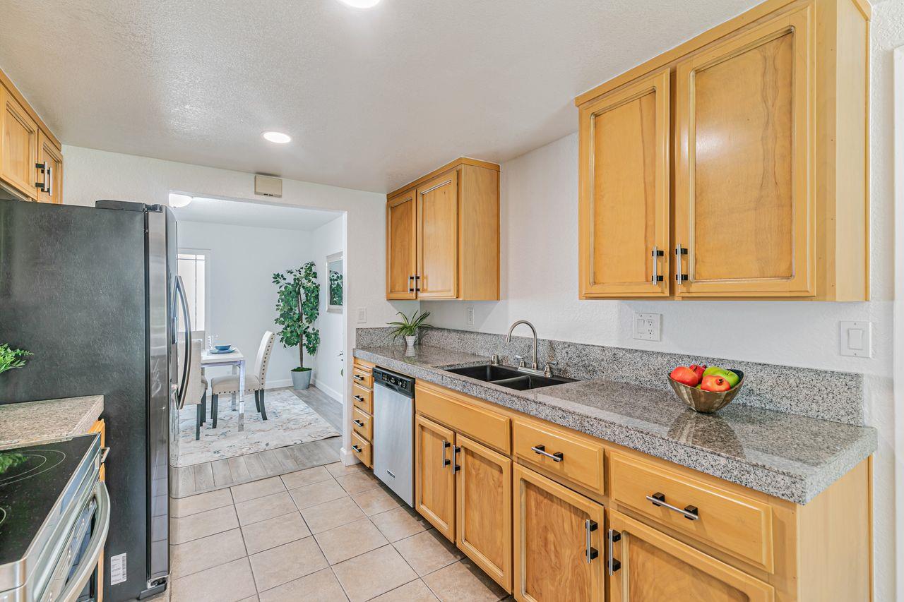 5690 SAXONY CT, SAN JOSE, CA 95123  Photo 17