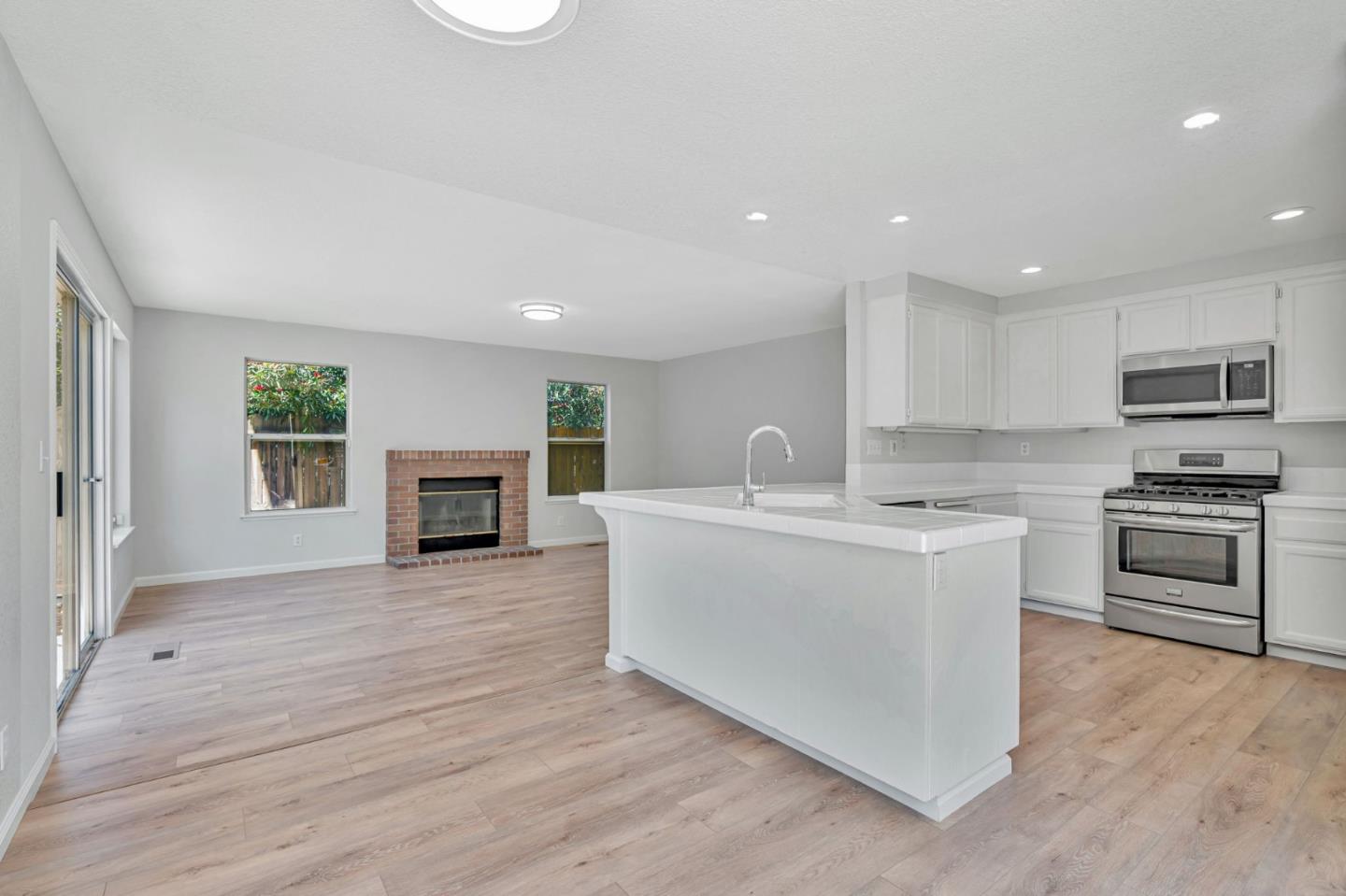 Detail Gallery Image 21 of 48 For 4204 Amargosa Dr, Antioch,  CA 94531 - 5 Beds | 3 Baths