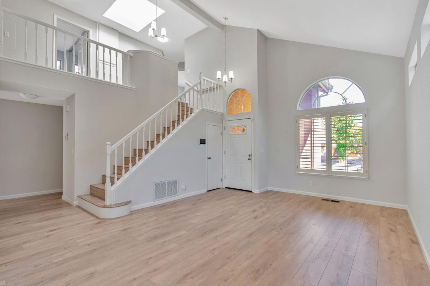 Detail Gallery Image 6 of 48 For 4204 Amargosa Dr, Antioch,  CA 94531 - 5 Beds | 3 Baths