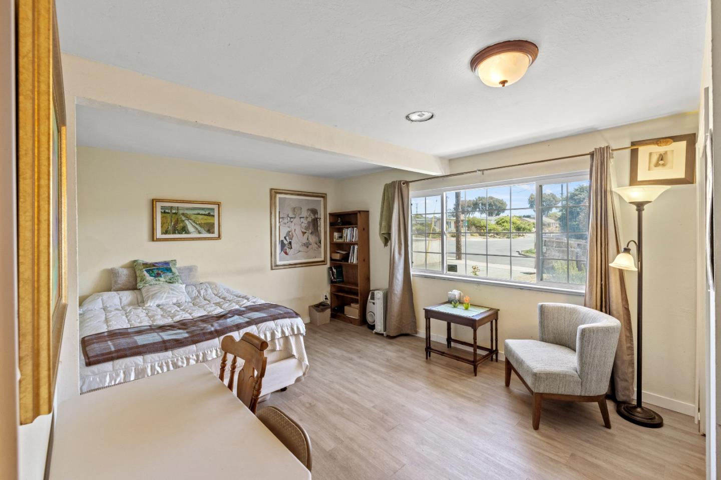 Detail Gallery Image 16 of 31 For 1325 Circle Ave, Seaside,  CA 93955 - 3 Beds | 2 Baths