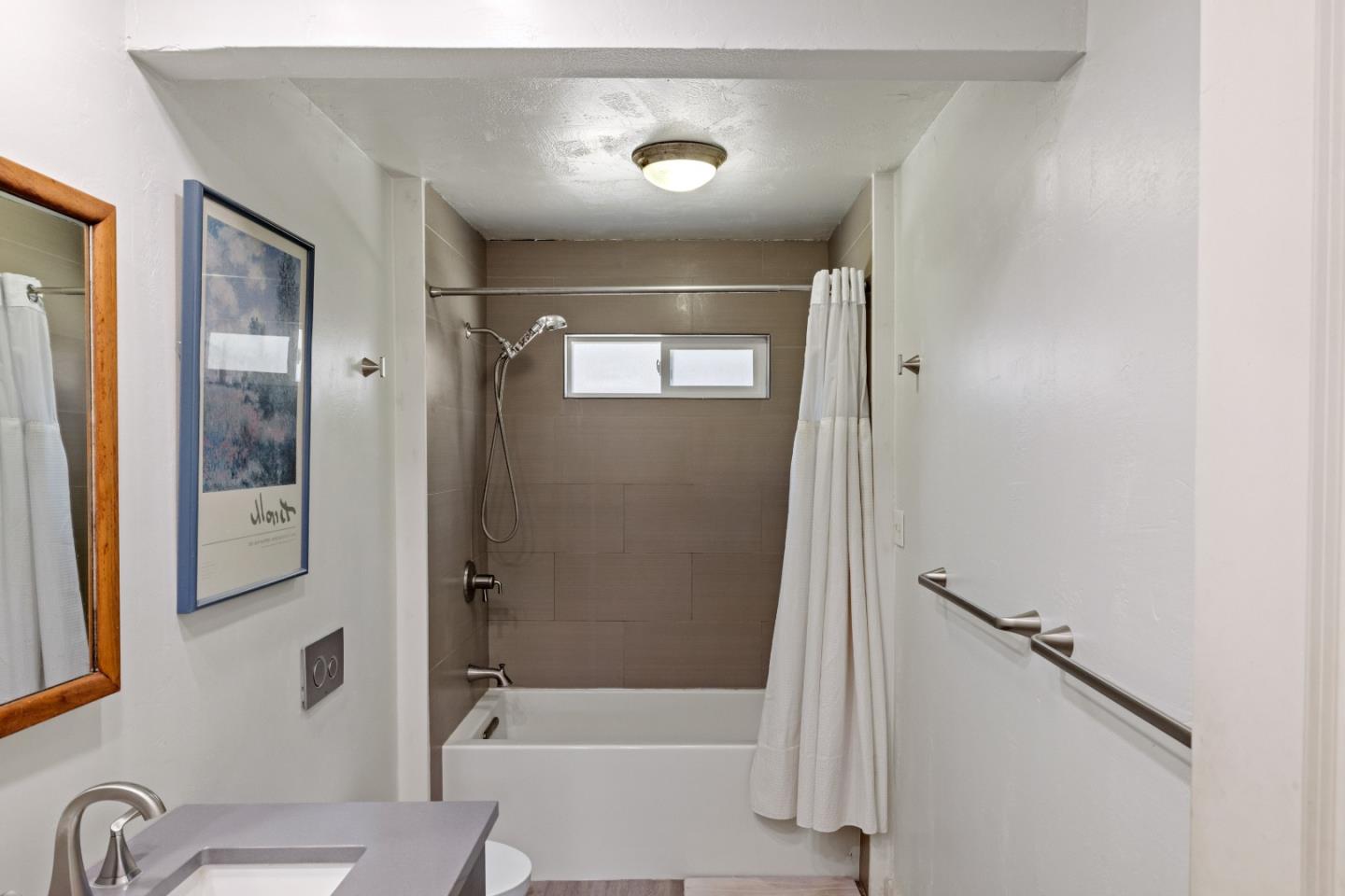 Detail Gallery Image 19 of 31 For 1325 Circle Ave, Seaside,  CA 93955 - 3 Beds | 2 Baths