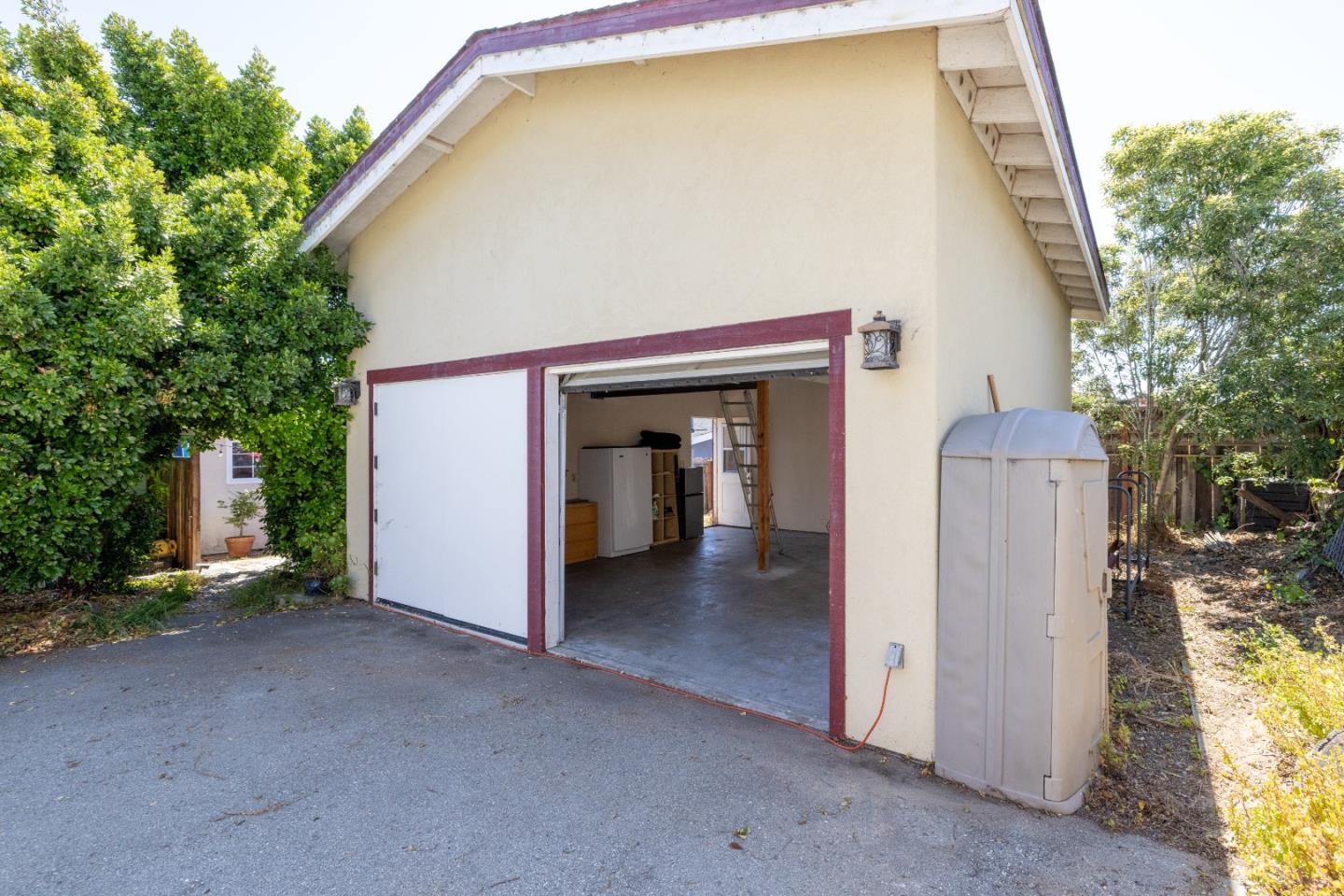 Detail Gallery Image 28 of 31 For 1325 Circle Ave, Seaside,  CA 93955 - 3 Beds | 2 Baths