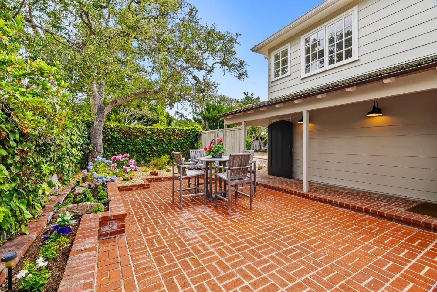 Detail Gallery Image 6 of 52 For 0 Casanova & 13th Sw Corner, Carmel,  CA 93923 - 3 Beds | 3 Baths
