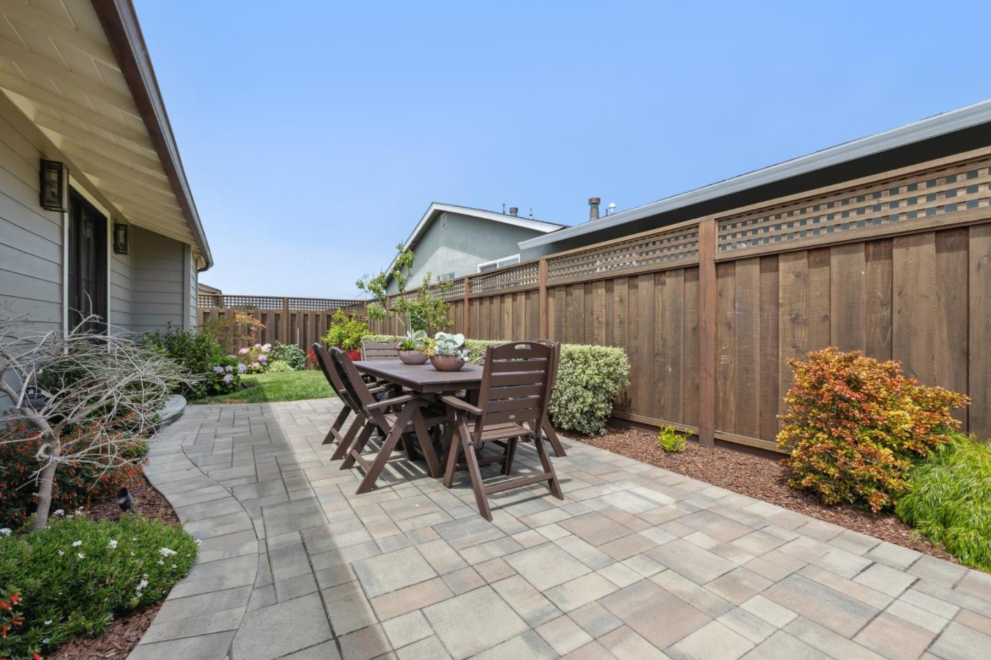 Detail Gallery Image 17 of 23 For 843 First Ave, Half Moon Bay,  CA 94019 - 3 Beds | 2 Baths