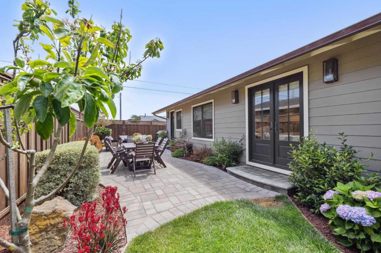 Detail Gallery Image 20 of 23 For 843 First Ave, Half Moon Bay,  CA 94019 - 3 Beds | 2 Baths