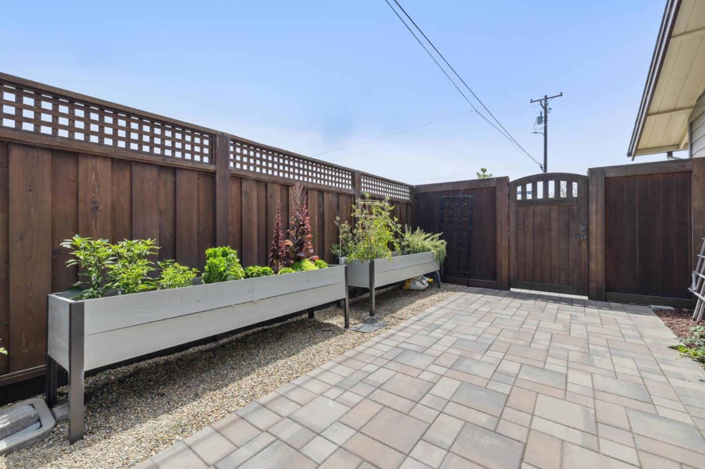 Detail Gallery Image 22 of 23 For 843 First Ave, Half Moon Bay,  CA 94019 - 3 Beds | 2 Baths
