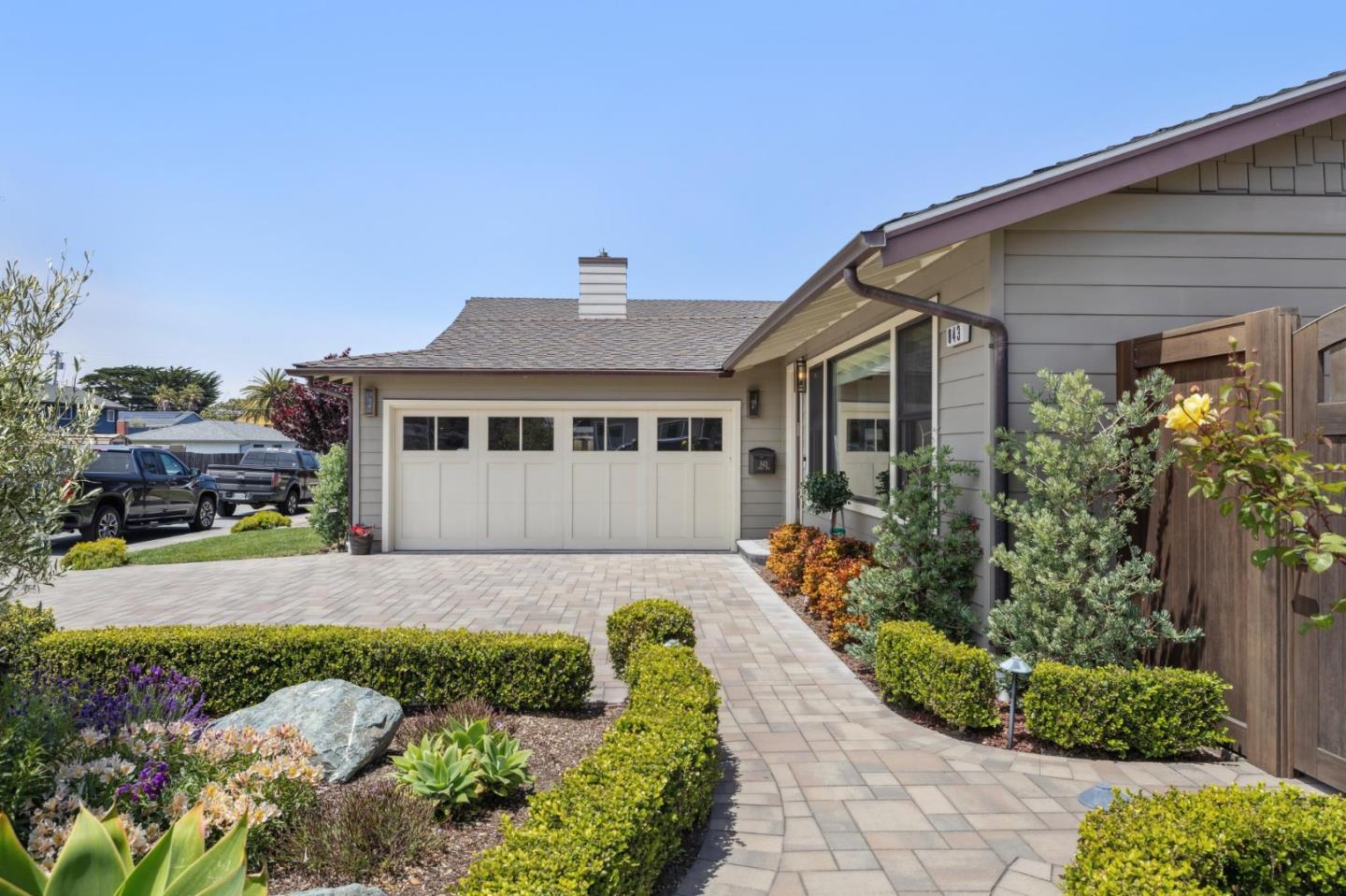 Detail Gallery Image 5 of 23 For 843 First Ave, Half Moon Bay,  CA 94019 - 3 Beds | 2 Baths