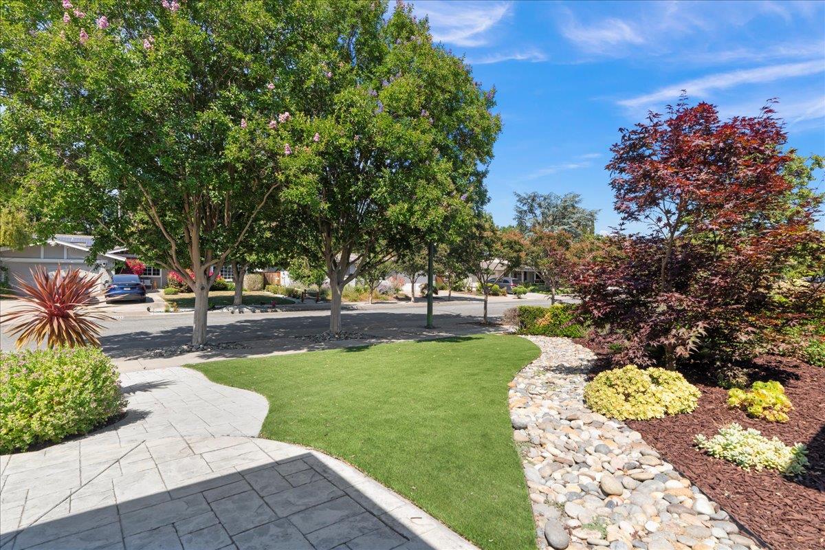 Detail Gallery Image 3 of 26 For 1034 Mount Carmel Dr, San Jose,  CA 95120 - 4 Beds | 2 Baths