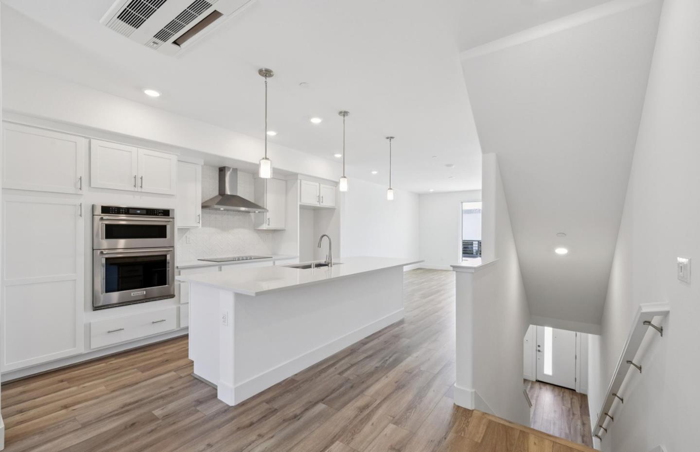 Detail Gallery Image 20 of 47 For 1375 California Cir, Milpitas,  CA 95035 - 3 Beds | 3/1 Baths