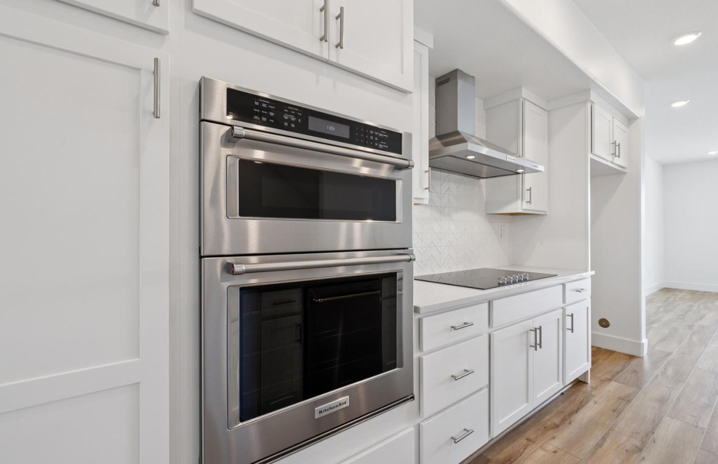 Detail Gallery Image 26 of 47 For 1375 California Cir, Milpitas,  CA 95035 - 3 Beds | 3/1 Baths
