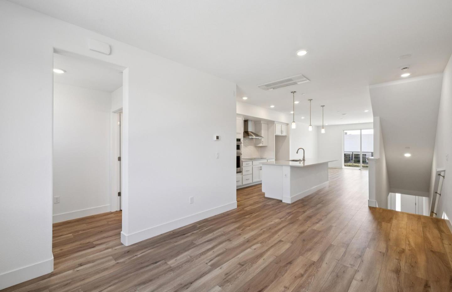 Detail Gallery Image 29 of 47 For 1375 California Cir, Milpitas,  CA 95035 - 3 Beds | 3/1 Baths