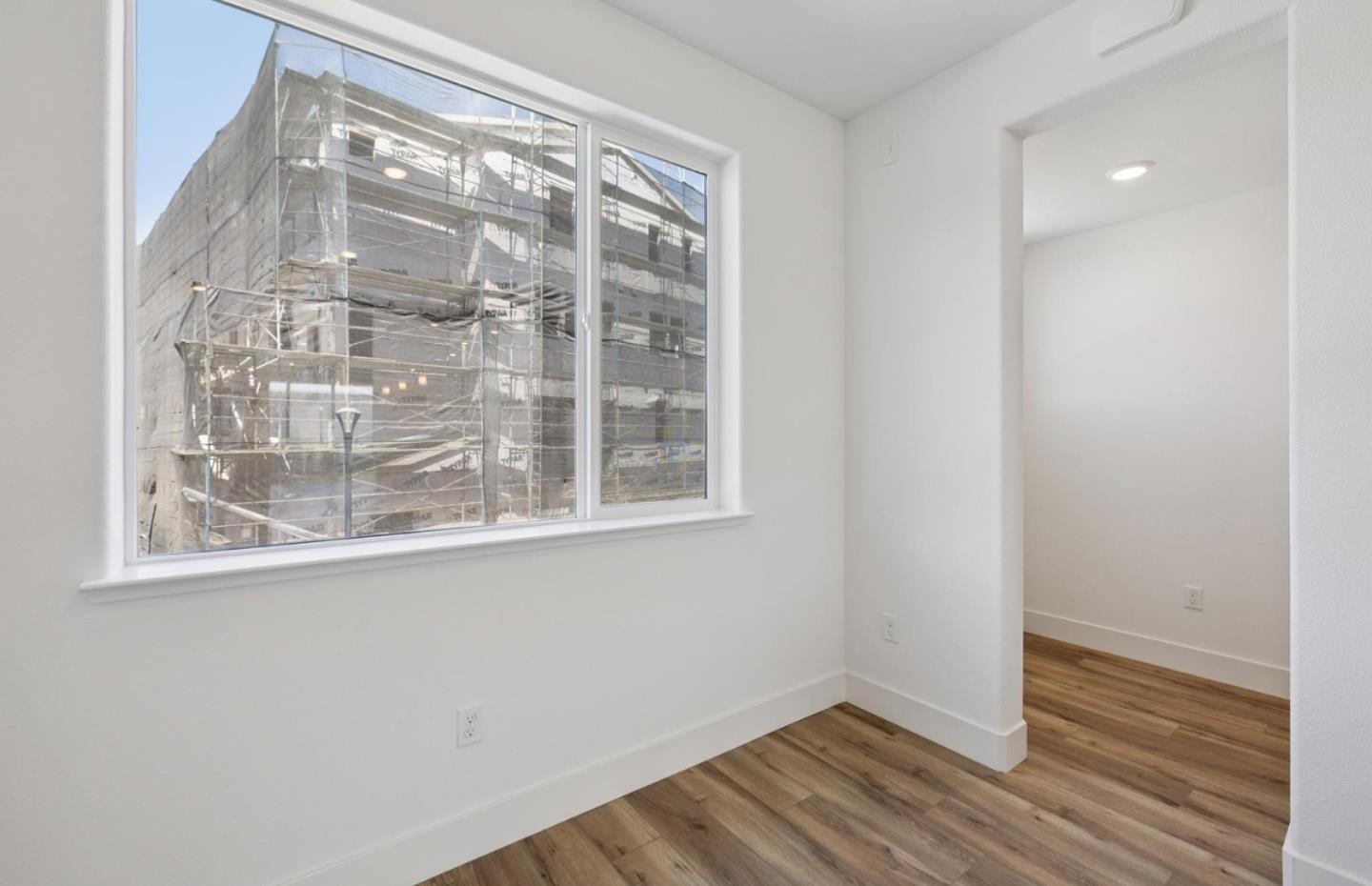 Detail Gallery Image 30 of 47 For 1375 California Cir, Milpitas,  CA 95035 - 3 Beds | 3/1 Baths