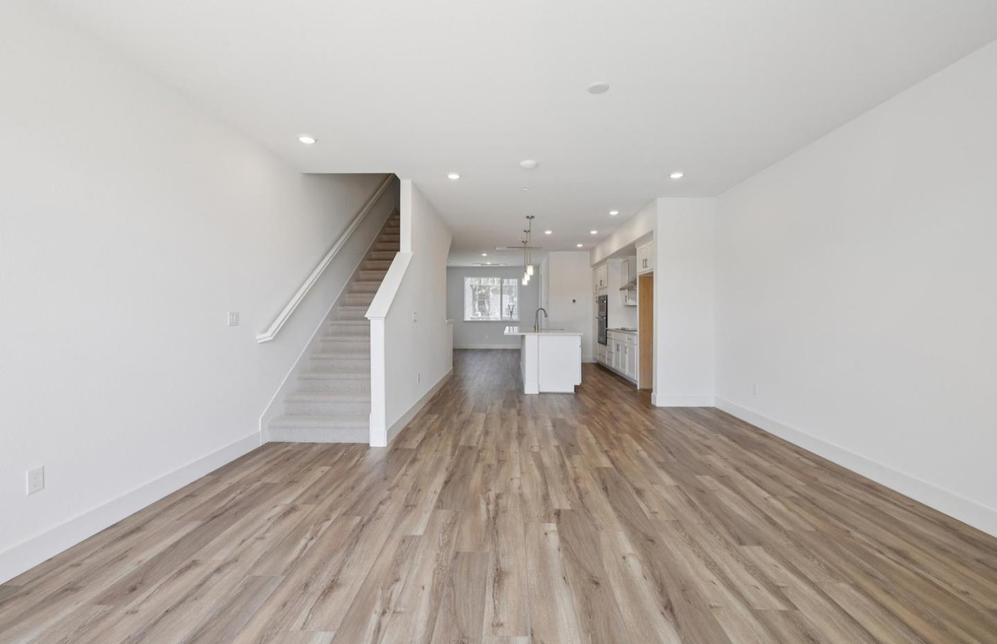 Detail Gallery Image 39 of 47 For 1375 California Cir, Milpitas,  CA 95035 - 3 Beds | 3/1 Baths