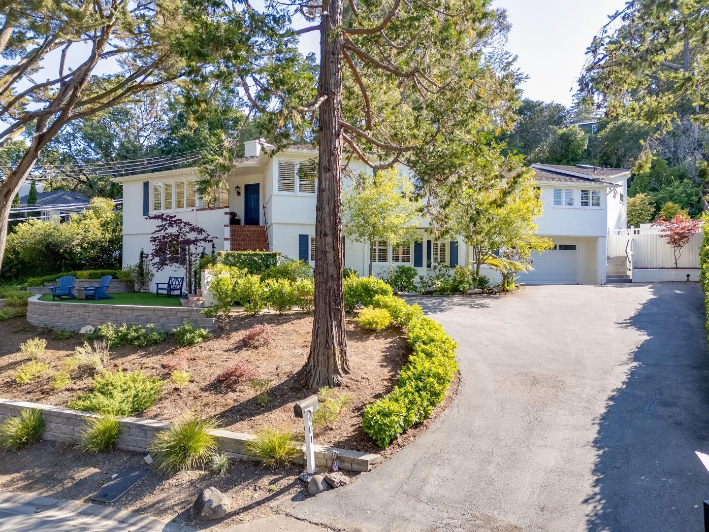 Detail Gallery Image 102 of 102 For 401 Hillsborough Blvd, Hillsborough,  CA 94010 - 4 Beds | 3 Baths