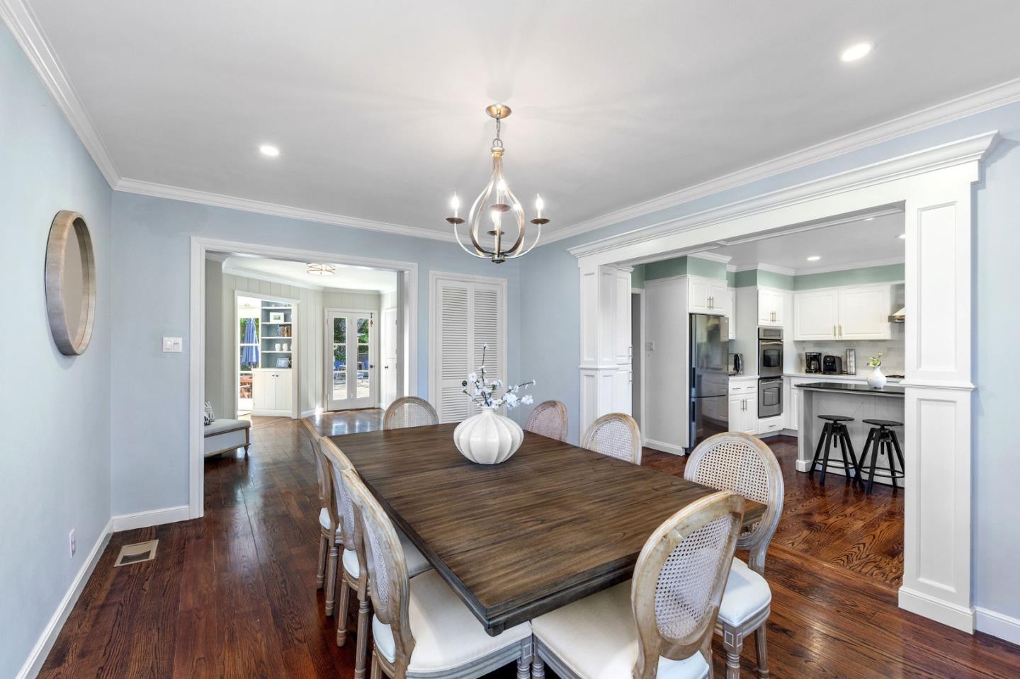 Detail Gallery Image 13 of 102 For 401 Hillsborough Blvd, Hillsborough,  CA 94010 - 4 Beds | 3 Baths