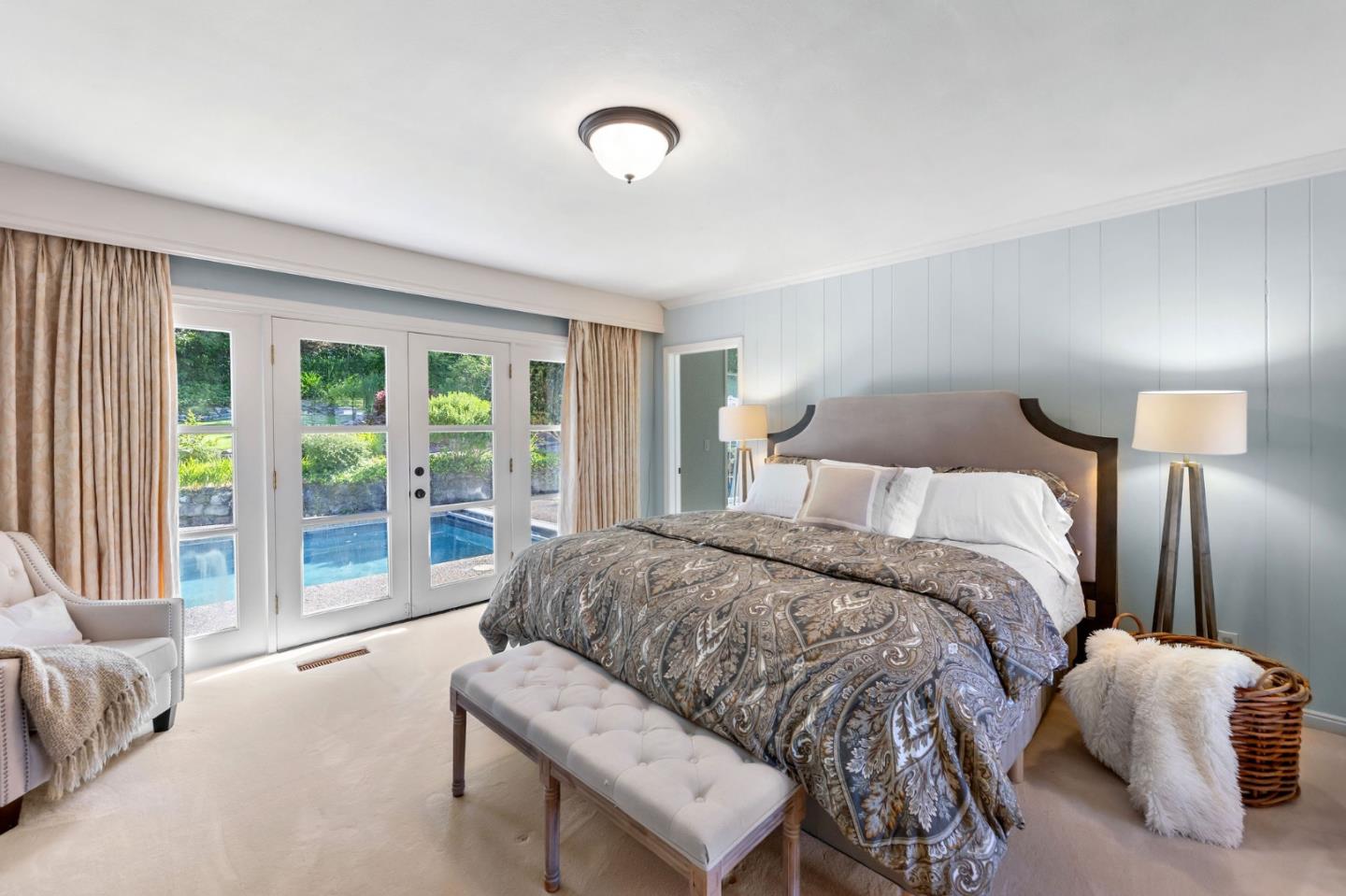Detail Gallery Image 30 of 102 For 401 Hillsborough Blvd, Hillsborough,  CA 94010 - 4 Beds | 3 Baths