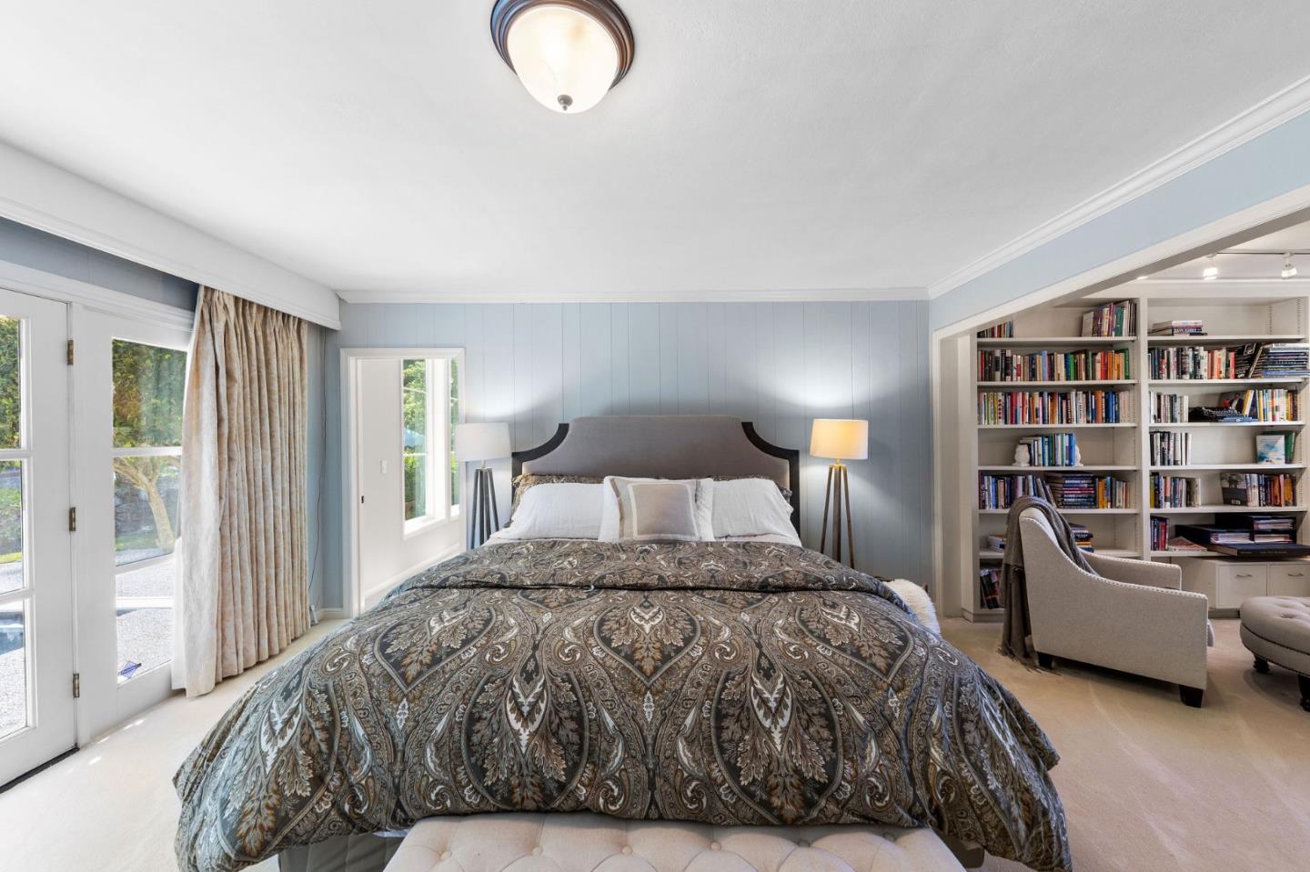 Detail Gallery Image 32 of 102 For 401 Hillsborough Blvd, Hillsborough,  CA 94010 - 4 Beds | 3 Baths