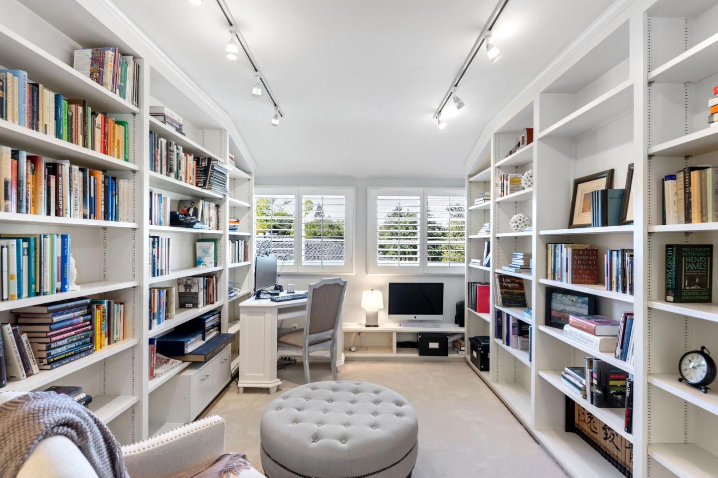 Detail Gallery Image 36 of 102 For 401 Hillsborough Blvd, Hillsborough,  CA 94010 - 4 Beds | 3 Baths