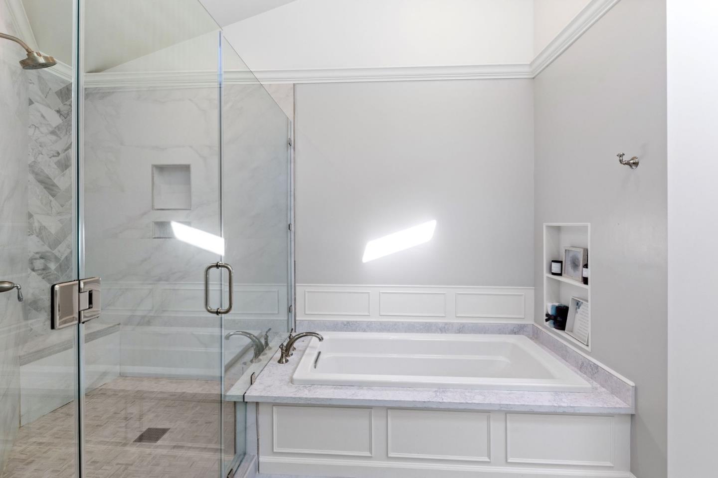 Detail Gallery Image 42 of 102 For 401 Hillsborough Blvd, Hillsborough,  CA 94010 - 4 Beds | 3 Baths