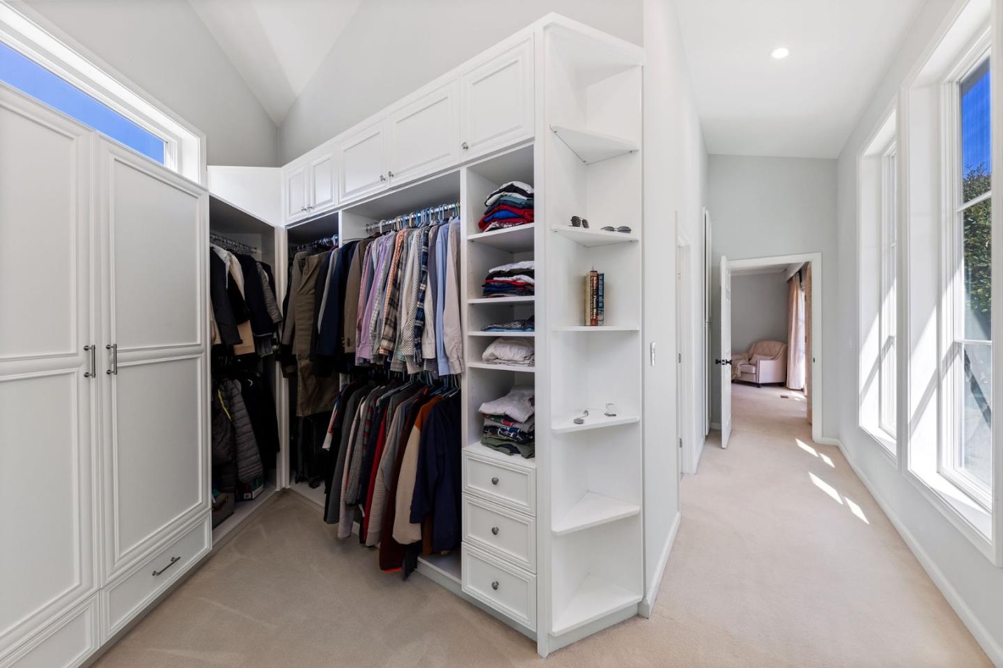 Detail Gallery Image 45 of 102 For 401 Hillsborough Blvd, Hillsborough,  CA 94010 - 4 Beds | 3 Baths