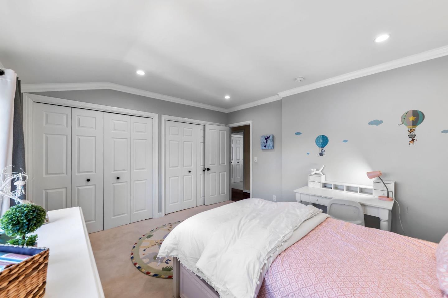 Detail Gallery Image 52 of 102 For 401 Hillsborough Blvd, Hillsborough,  CA 94010 - 4 Beds | 3 Baths