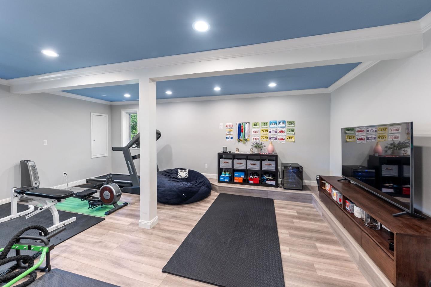 Detail Gallery Image 74 of 102 For 401 Hillsborough Blvd, Hillsborough,  CA 94010 - 4 Beds | 3 Baths