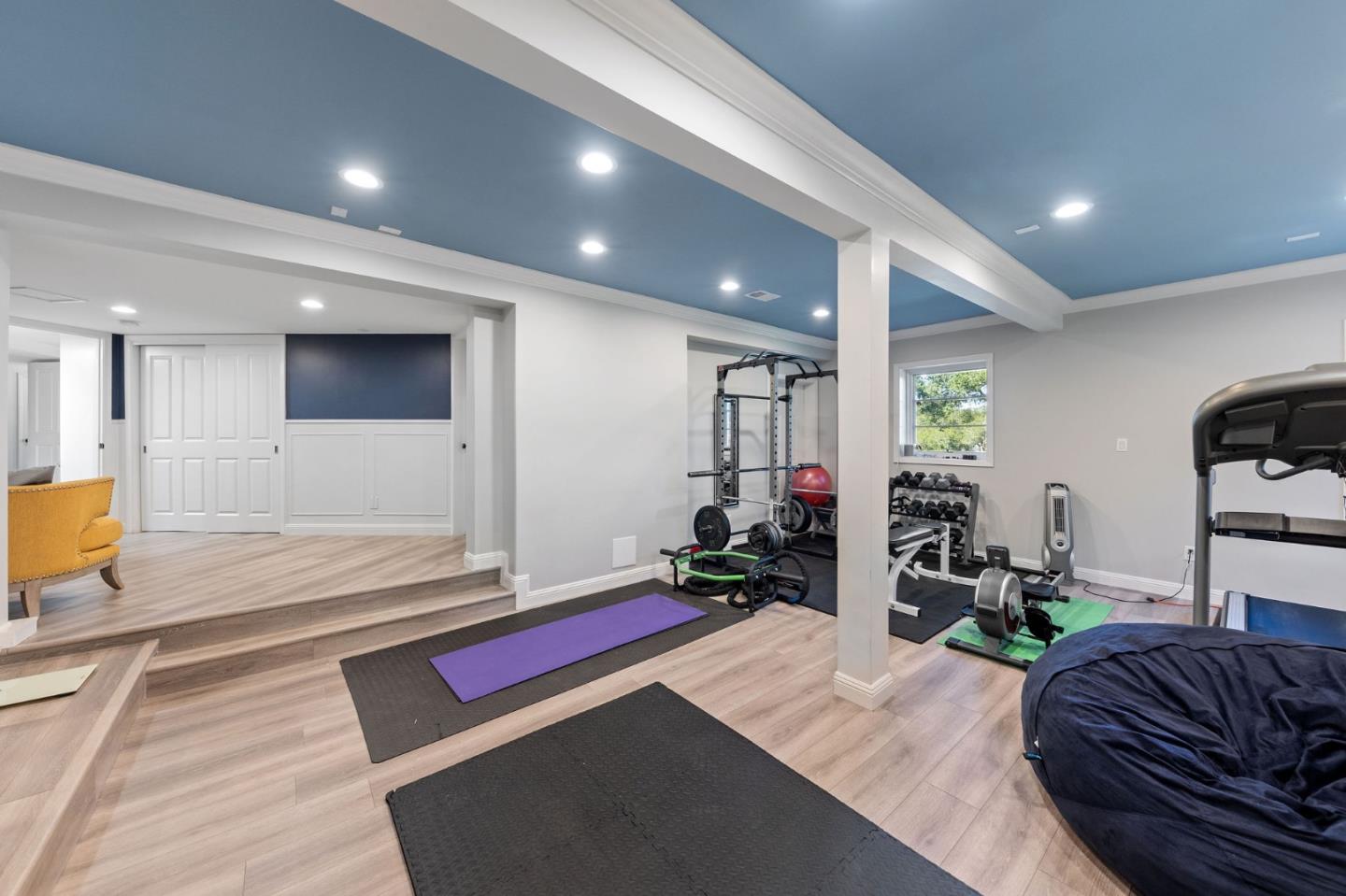 Detail Gallery Image 75 of 102 For 401 Hillsborough Blvd, Hillsborough,  CA 94010 - 4 Beds | 3 Baths
