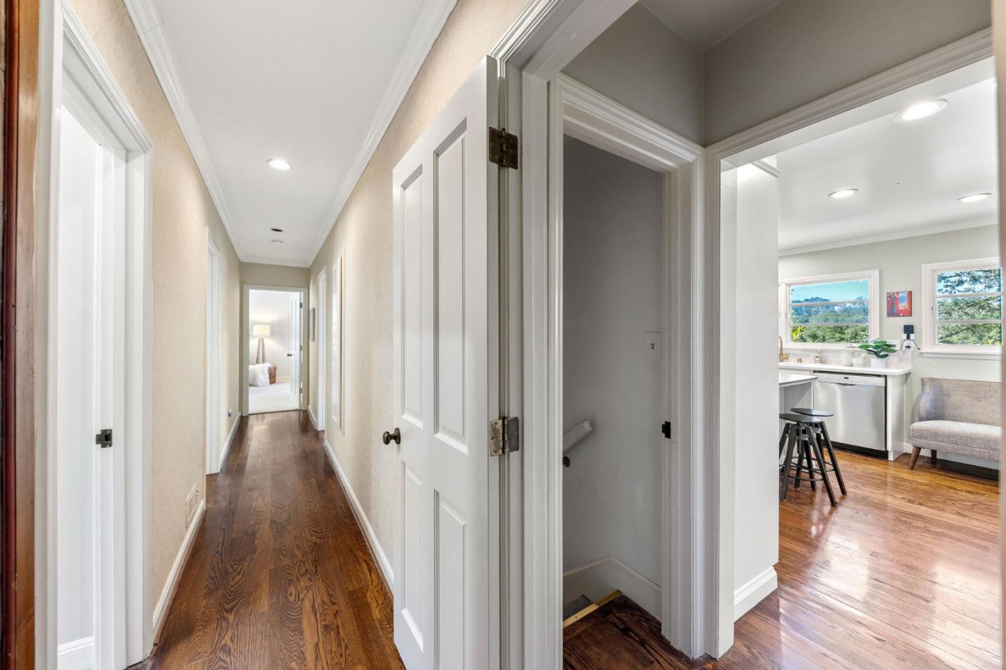 Detail Gallery Image 76 of 102 For 401 Hillsborough Blvd, Hillsborough,  CA 94010 - 4 Beds | 3 Baths
